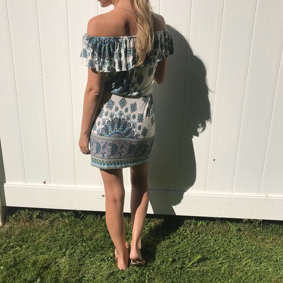 Women’s bohemian off the shoulder summer dress - Picture 2 of 2